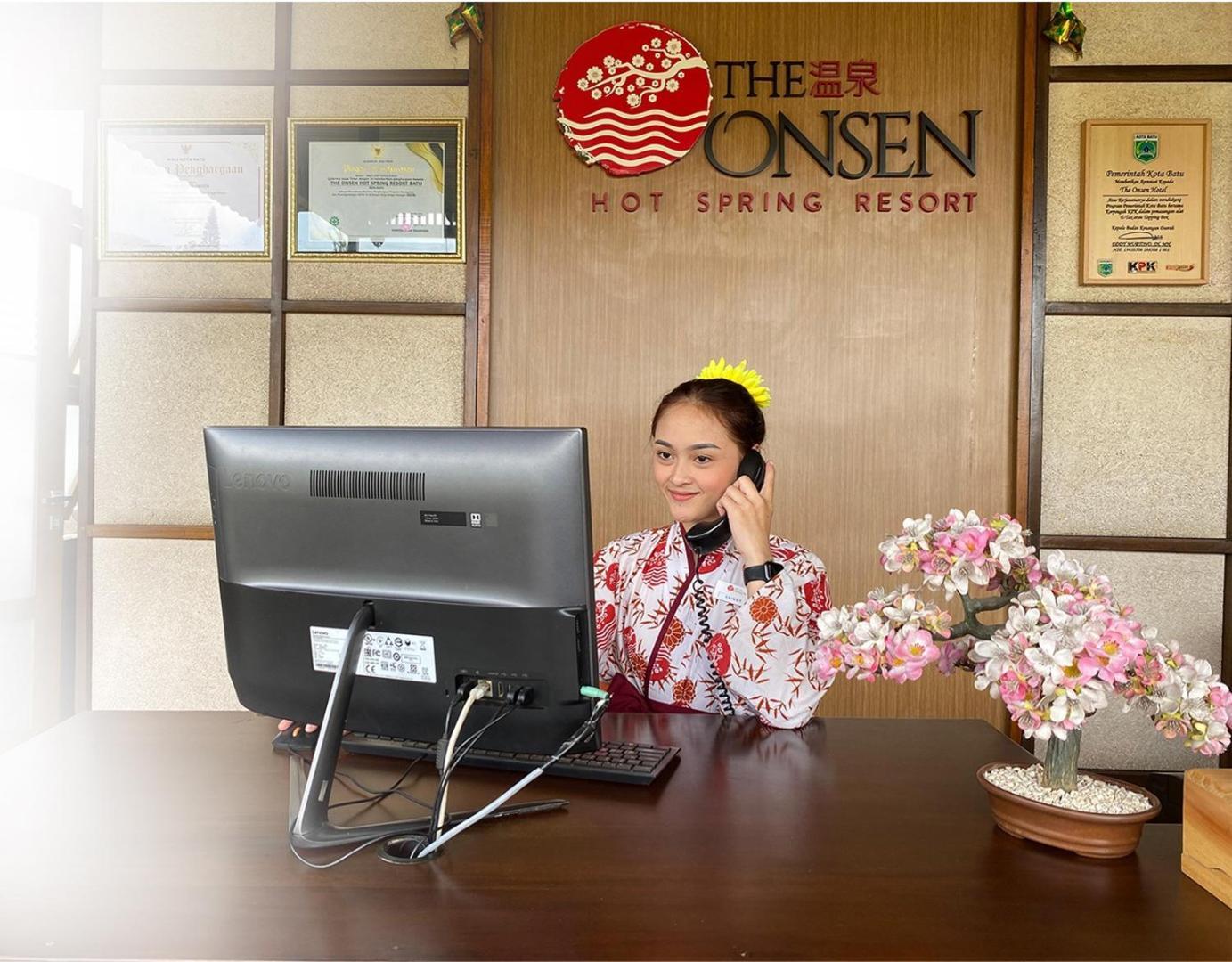 The Onsen Hot Spring Resort Batu  Kültér fotó